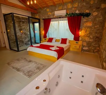 Ege & Yigit & Yagiz - Happy Villalari * 페티예