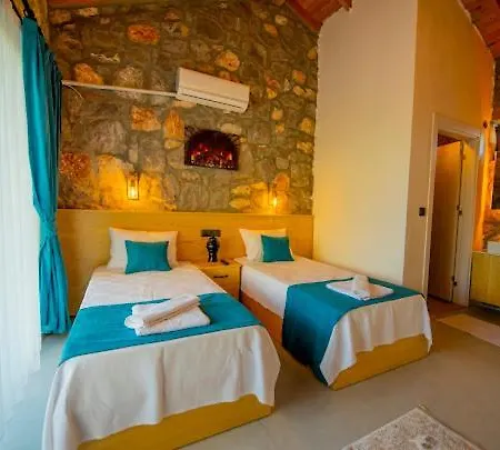 Ege & Yigit & Yagiz - Happy Villalari 빌라