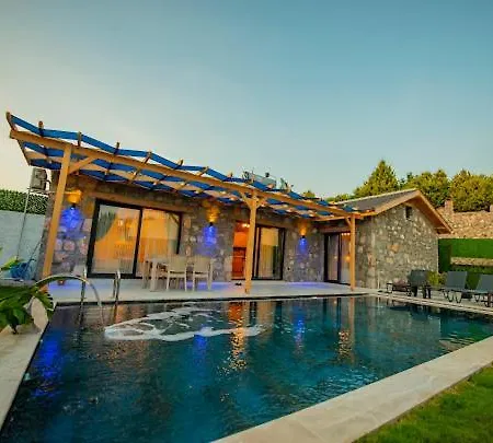 Ege & Yigit & Yagiz - Happy Villalari 빌라 *