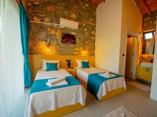 Ege & Yigit & Yagiz - Happy Villalari Vila