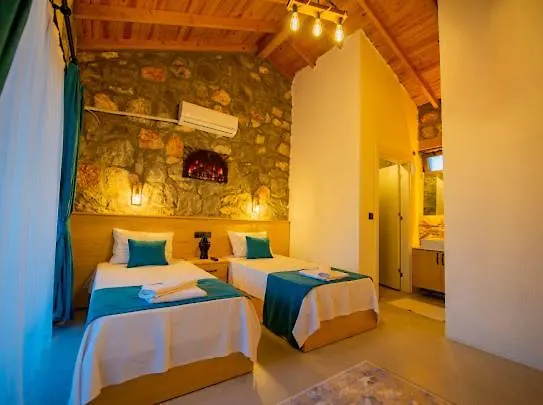 Vila Ege & Yigit & Yagiz - Happy Villalari