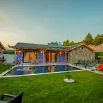 Ege & Yigit & Yagiz - Happy Villalari *